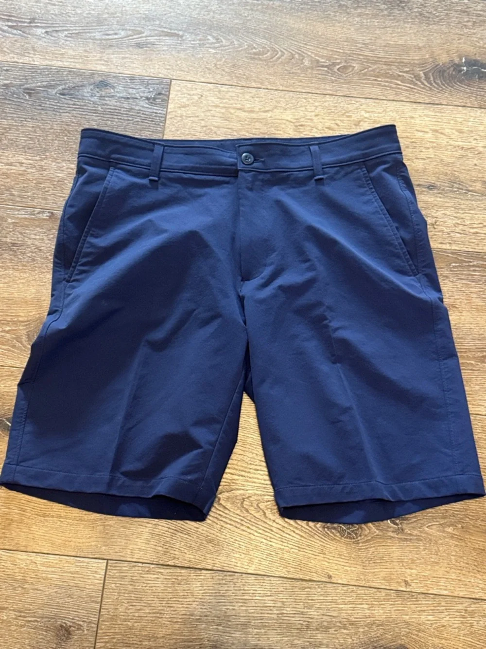 Under armour navy shorts 36